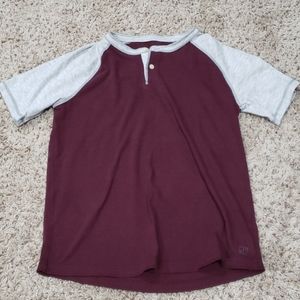 American Eagle T shirt